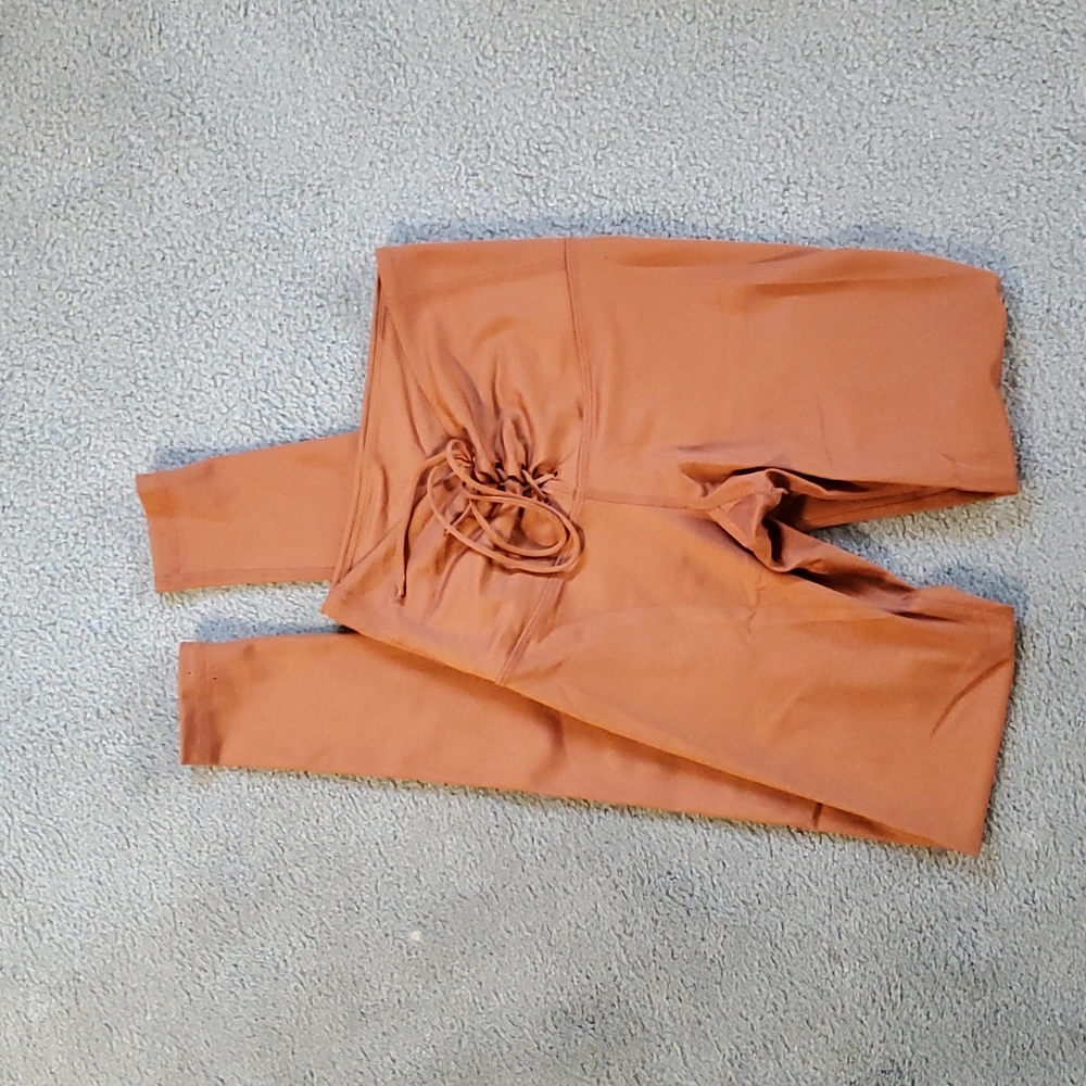 Mika Yoga Wear Valentina Legging in Copper size XS